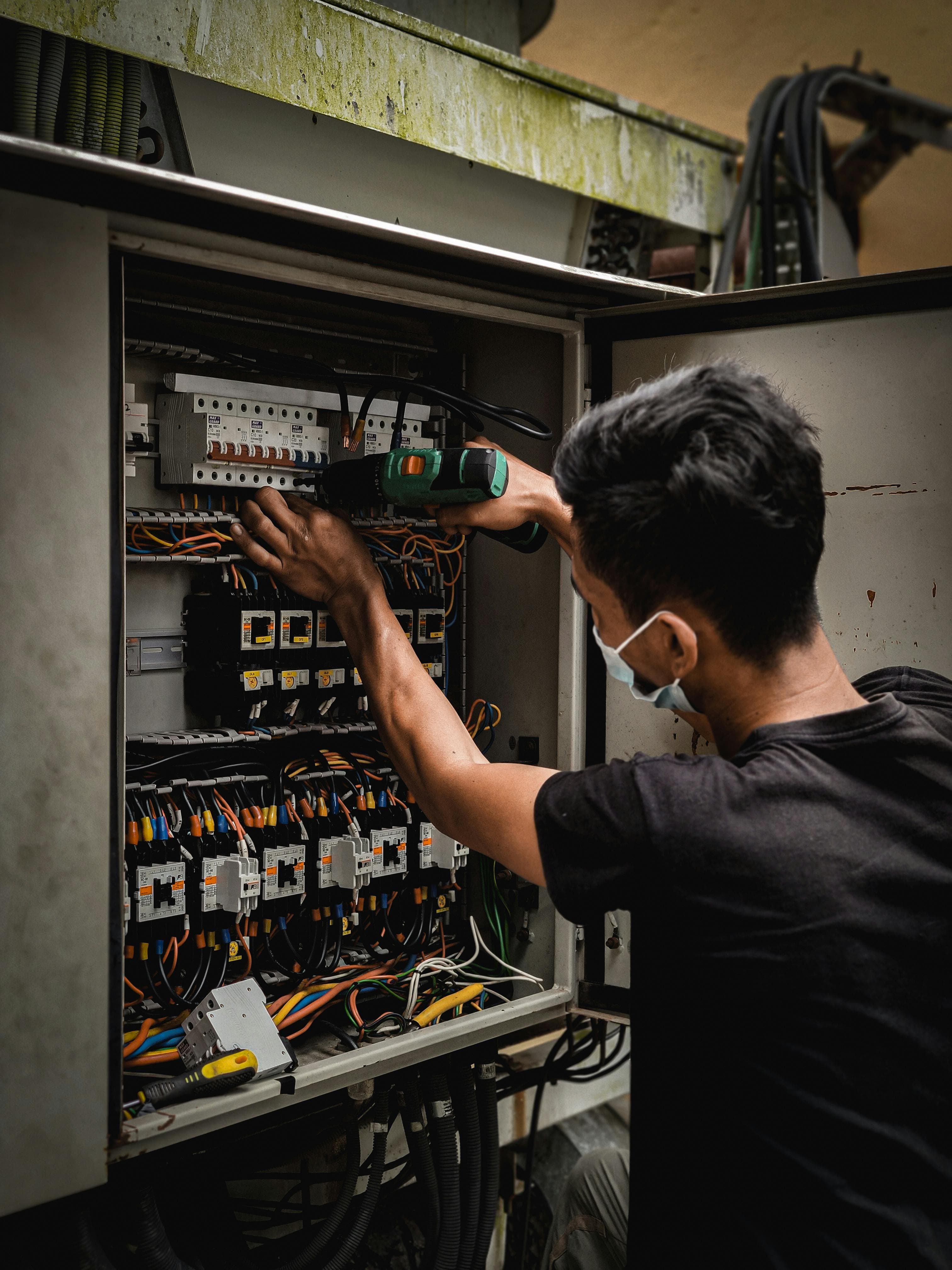 Digitale Kunden- und Auftragsverwaltung für Elektriker ist in 2026 ein Muss